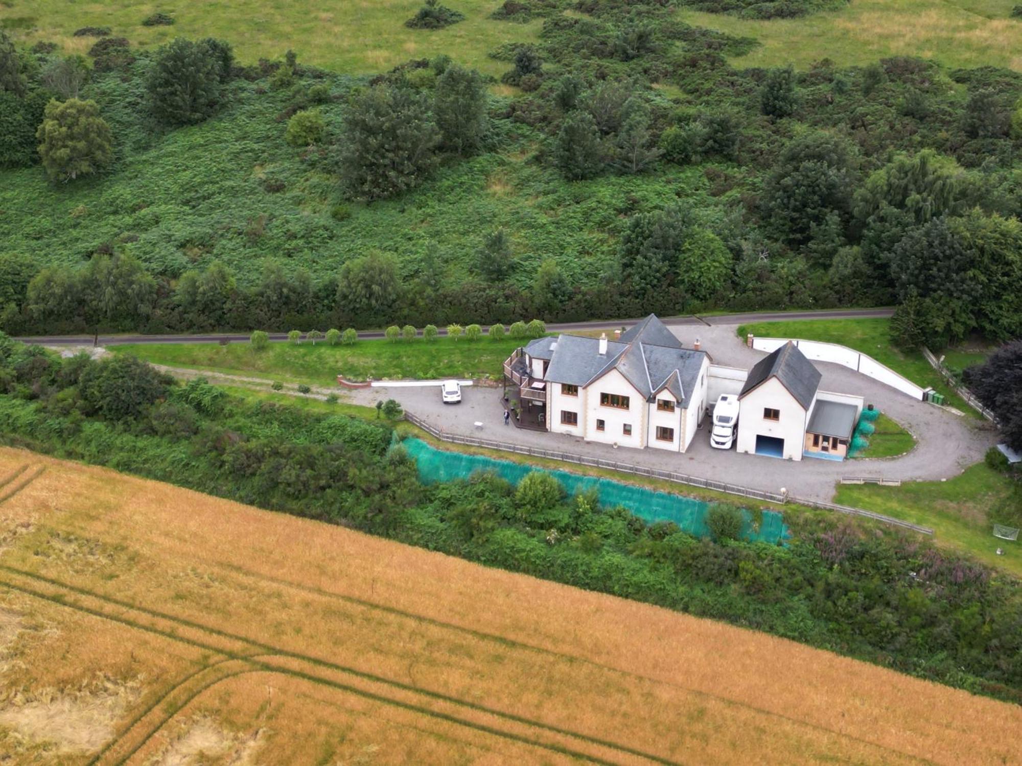 Doura Lodge อินเวอร์เนส ภายนอก รูปภาพ